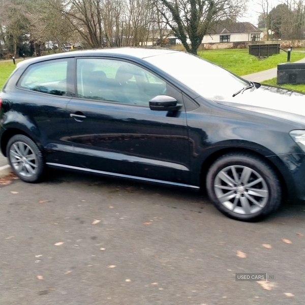 Used Volkswagen Polo 2015 for sale - 77084625: Photo 2