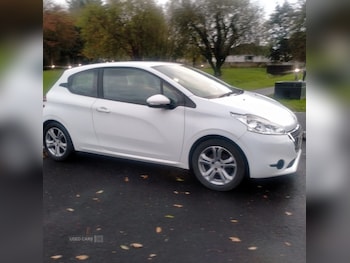 Used Peugeot 208 2014 for sale - 76446983: Photo