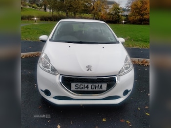 Used Peugeot 208 2014 for sale - 76446983: Photo