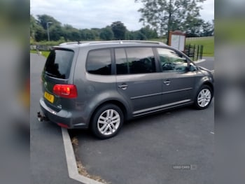 Used Volkswagen Touran 2015 for sale - 75477281: Photo