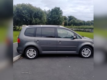Used Volkswagen Touran 2015 for sale - 75477281: Photo
