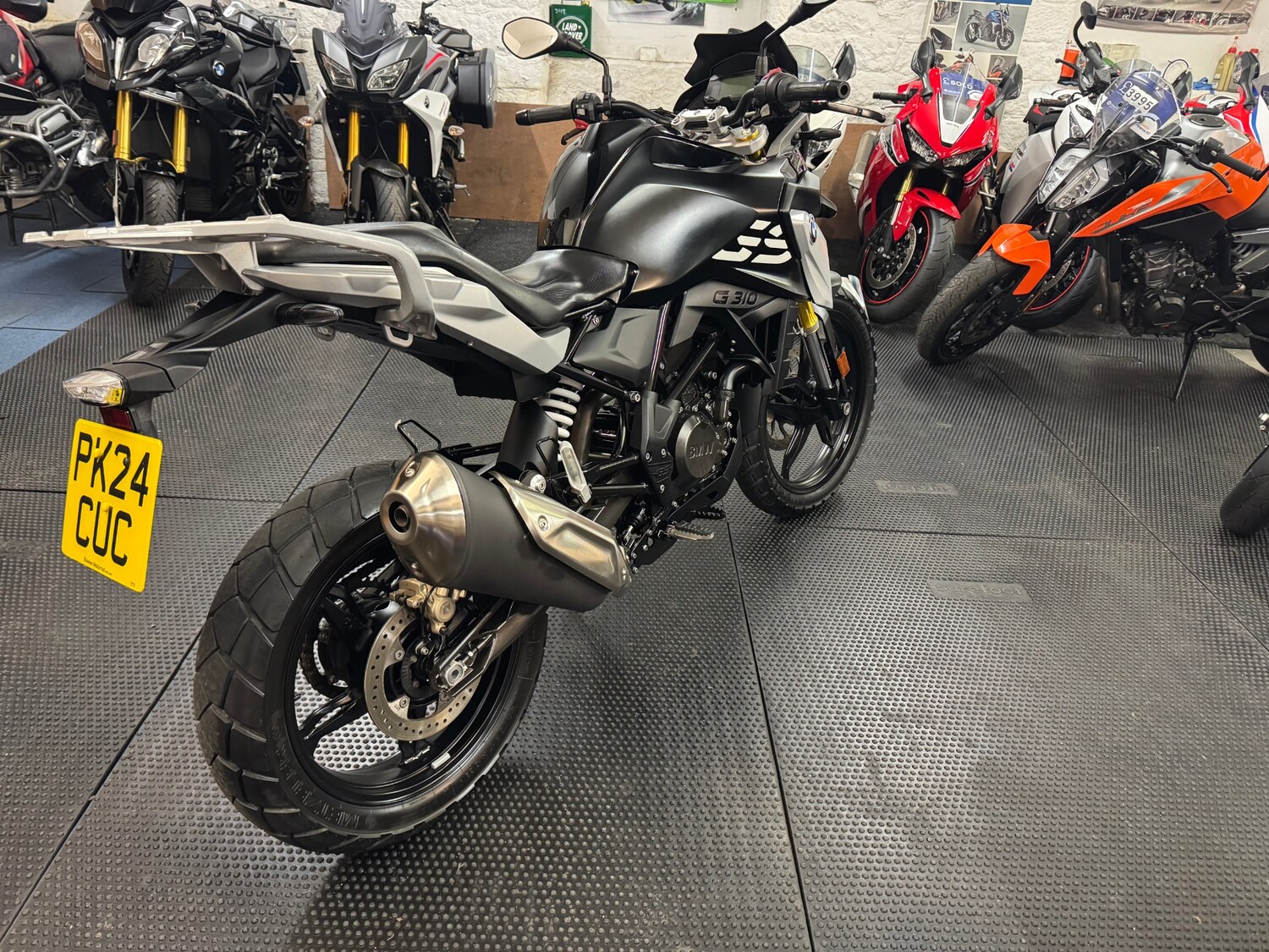 BMW G310