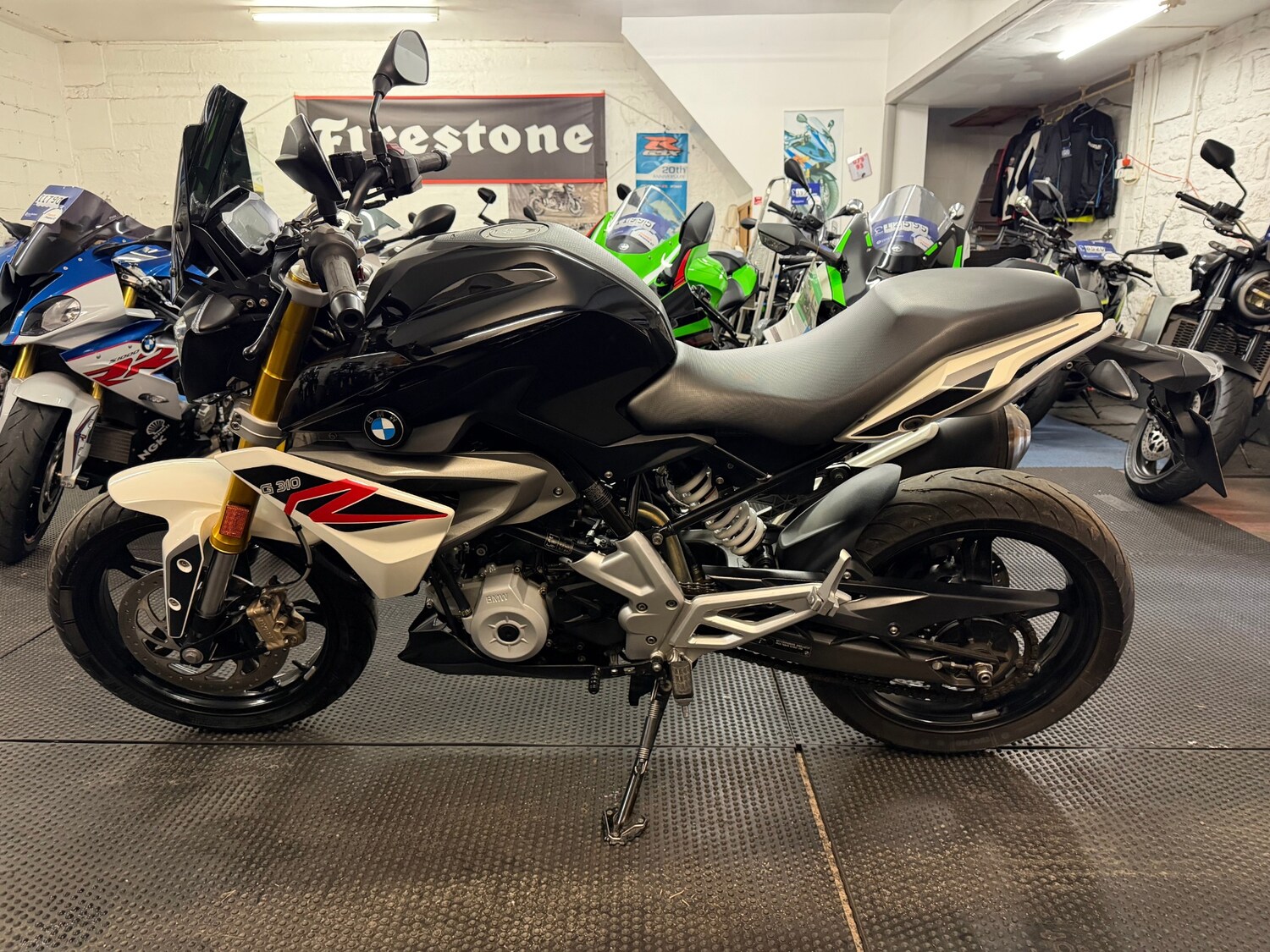 BMW G310
