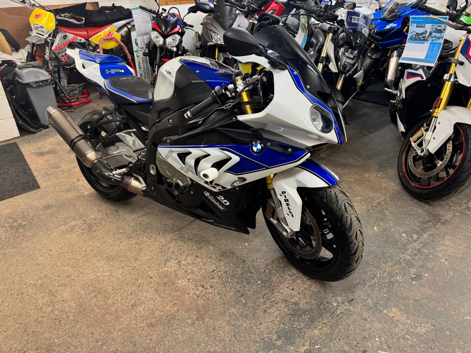 BMW HP4
