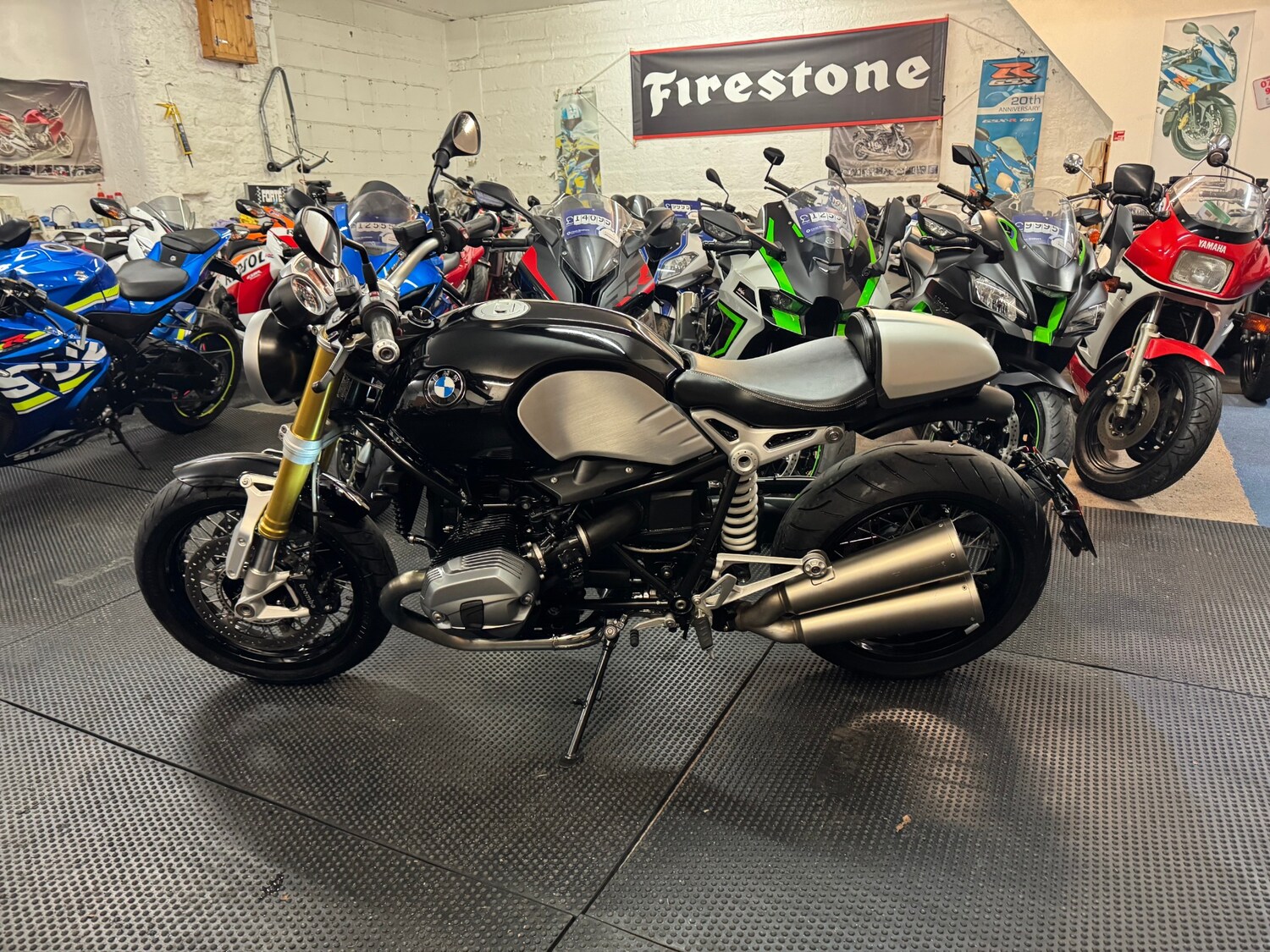 BMW R NINET
