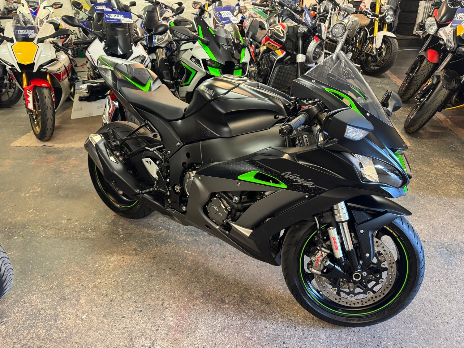 Kawasaki NINJA ZX 10