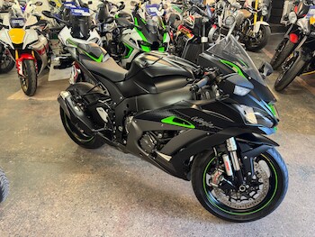 Used Kawasaki NINJA ZX 10 2020 for sale - bike-76518575: Photo