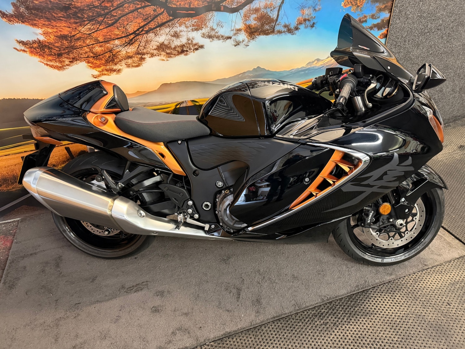 Used Suzuki HAYABUSA 2022 for sale - 78653170: Photo 3