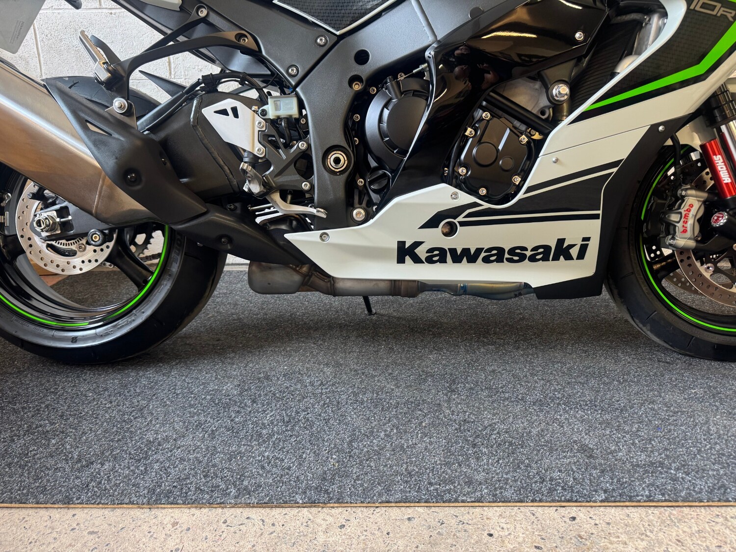 Kawasaki NINJA ZX 10