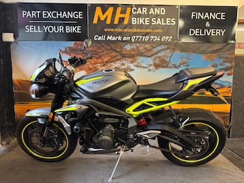 Used Triumph STREET 2021 for sale - bike-78237333: Photo