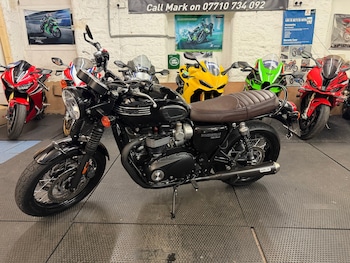Used Triumph Bonneville 2017 for sale - bike-79419399: Photo