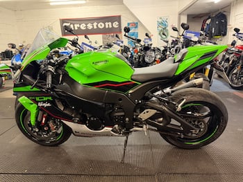 Used Kawasaki NINJA ZX 10 2022 for sale - bike-79446683: Photo