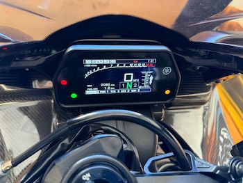 Used Yamaha R1 2023 for sale - bike-78422833: Photo