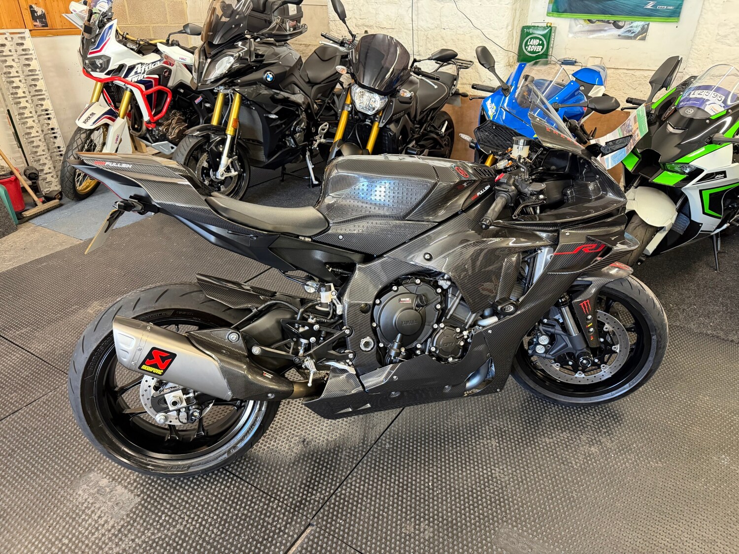 Used Yamaha R1 2023 for sale - 78422833: Photo 4