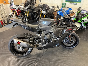 Used Yamaha R1 2023 for sale - bike-78422833: Photo