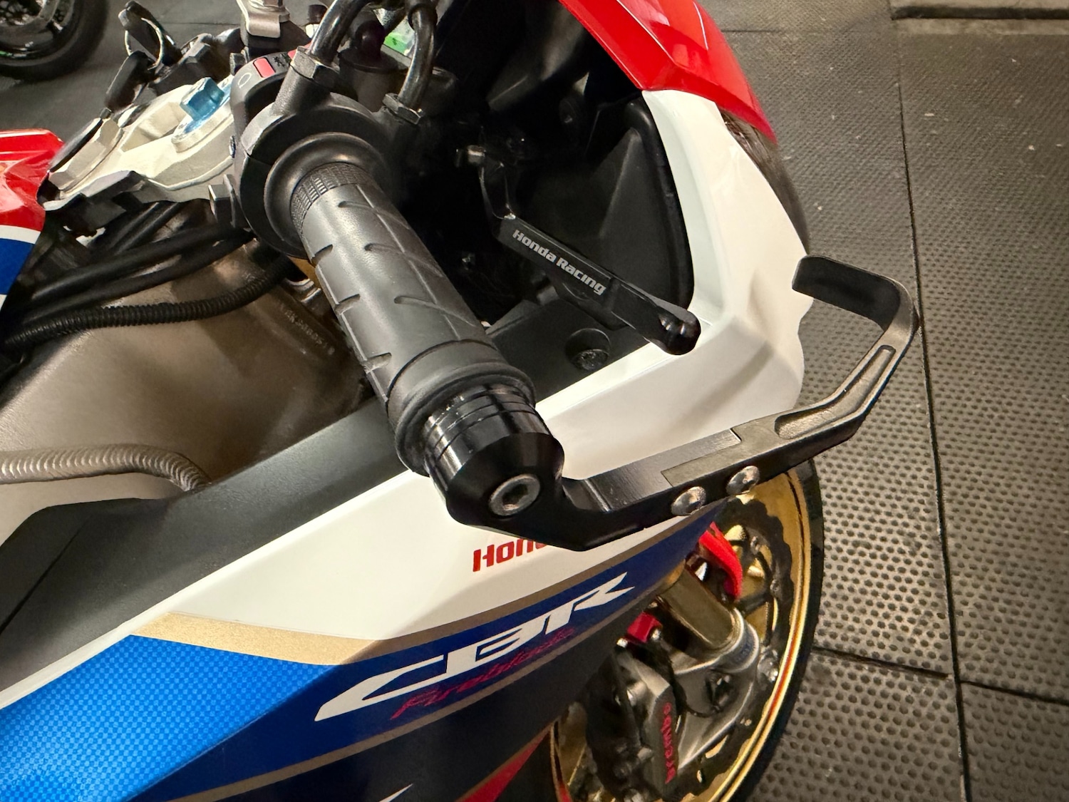 Used Honda CBR 2016 for sale - 78670471: Photo 16