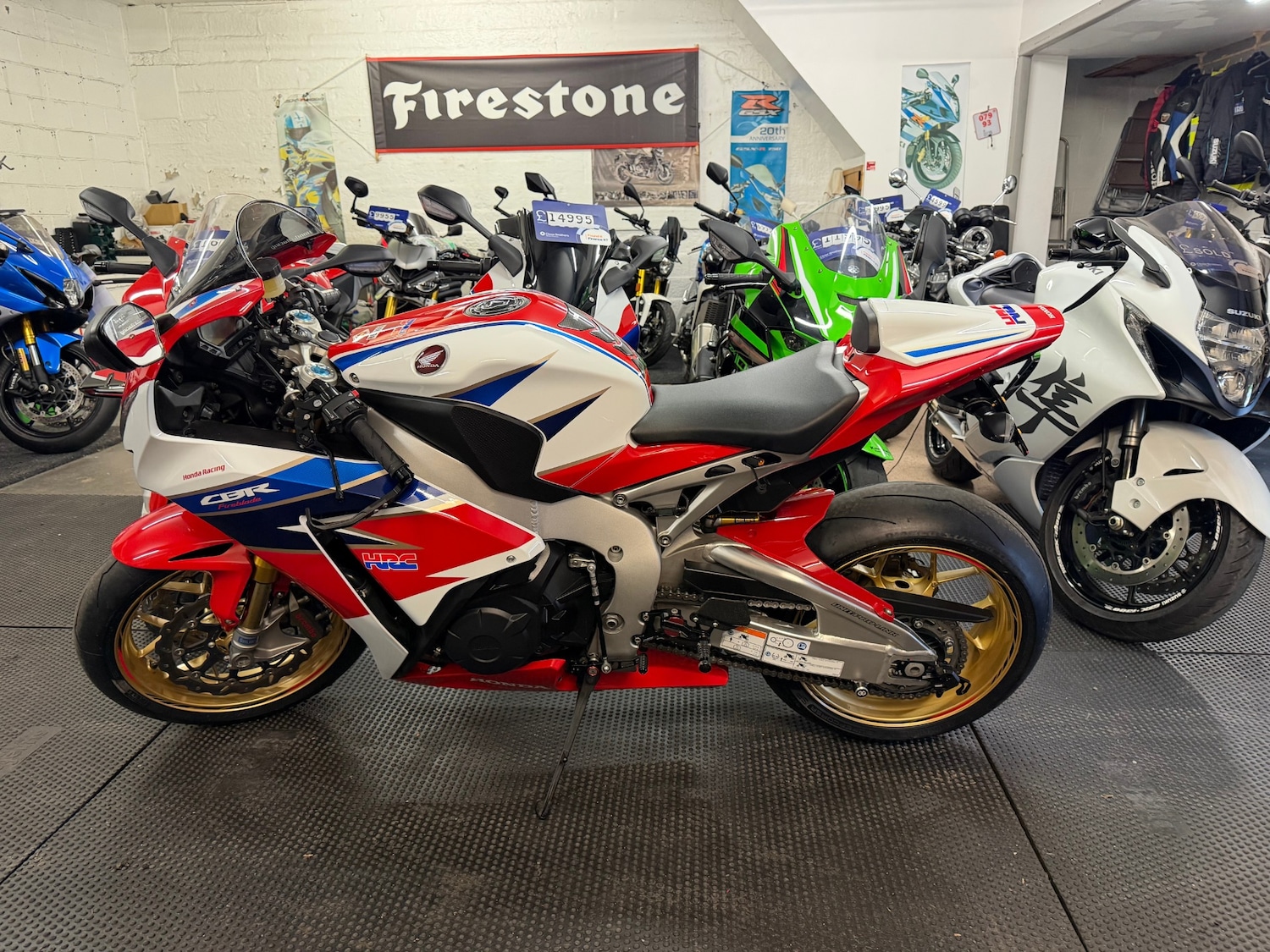 Used Honda CBR 2016 for sale - 78670471: Photo 3