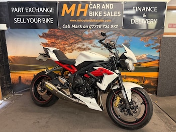 Used Triumph STREET 2014 for sale - bike-79330372: Photo