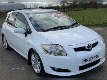 2008 - 2.2 D-4D SR180 5dr