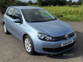 Volkswagen - Golf