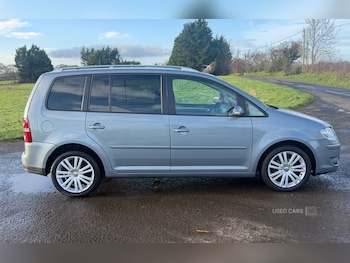 Used Volkswagen Touran 2008 for sale - 76787304: Photo