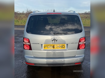 Used Volkswagen Touran 2008 for sale - 76787304: Photo