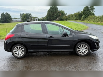 Used Peugeot 308 2010 for sale - 75311997: Photo