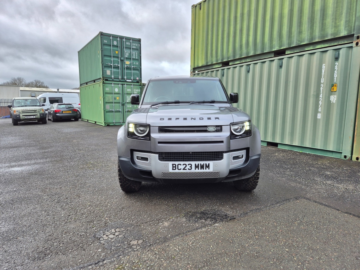 Used Land Rover Defender 2023 for sale - 77640174: Photo 3