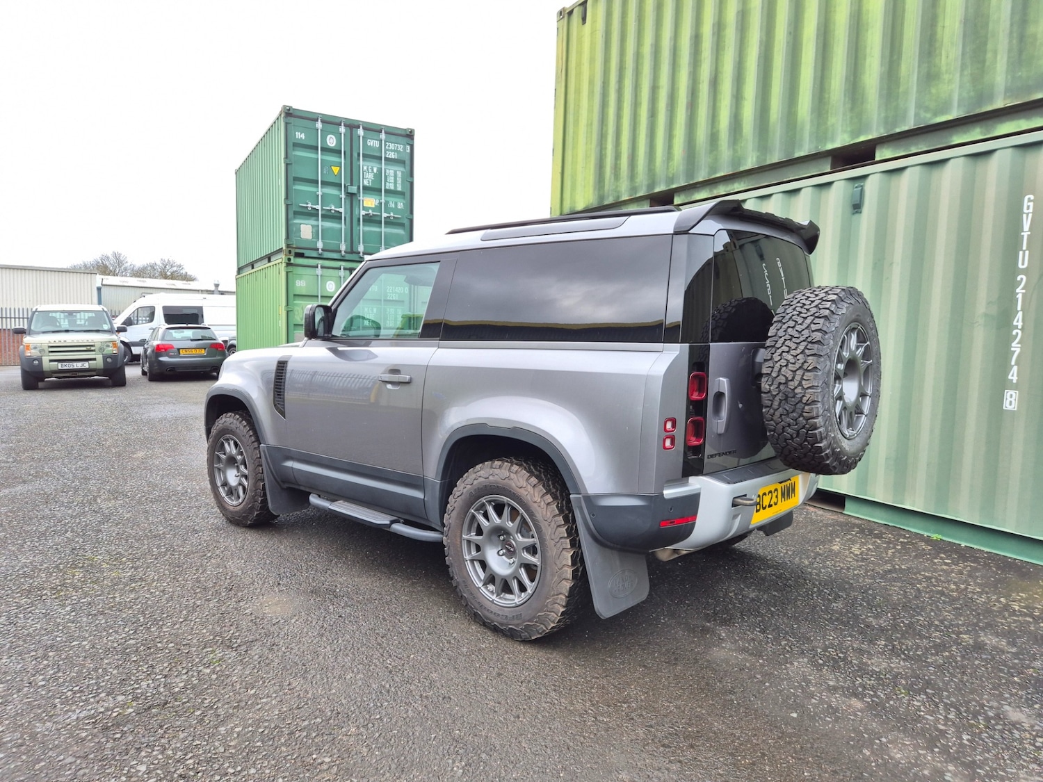 Used Land Rover Defender 2023 for sale - 77640174: Photo 7