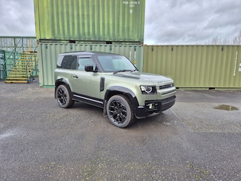 Used Land Rover Defender 2021 for sale - 77640180: Photo