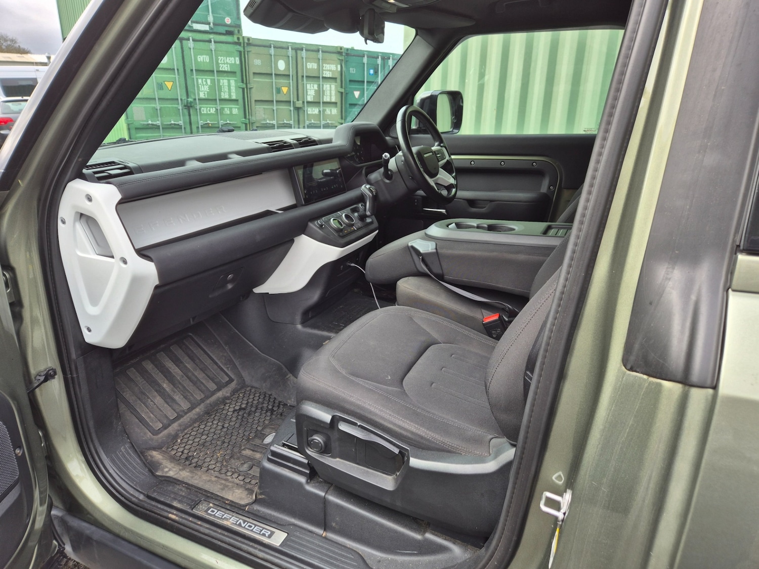 Used Land Rover Defender 2021 for sale - 77640180: Photo 8