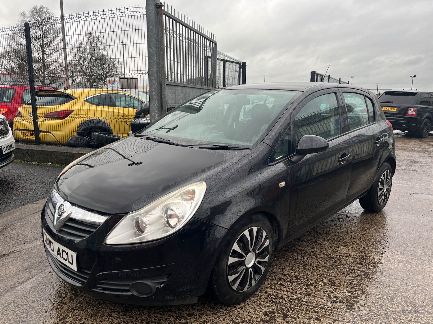 Used Vauxhall Corsa 2010 for sale - 77851788: Photo 3