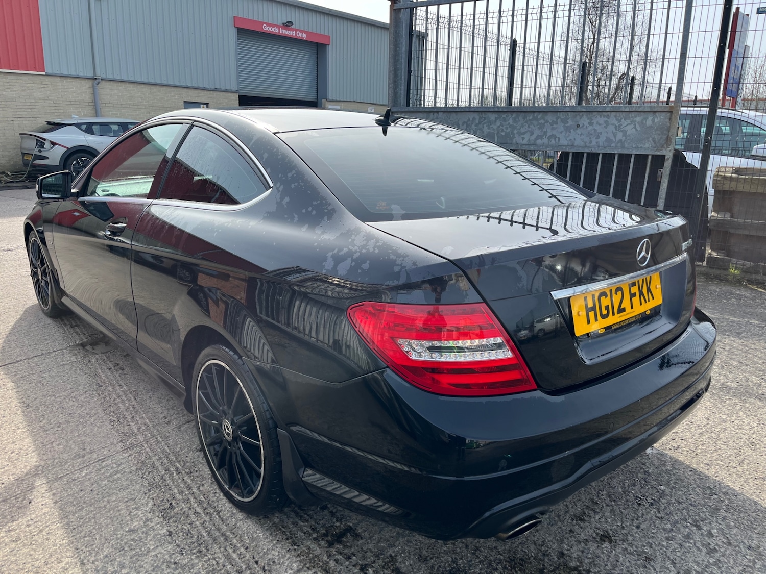 Used Mercedes-Benz C Class 2012 for sale - 77964989: Photo 5