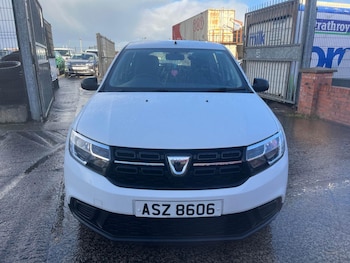 Used Dacia Sandero 2017 for sale - 77851845: Photo
