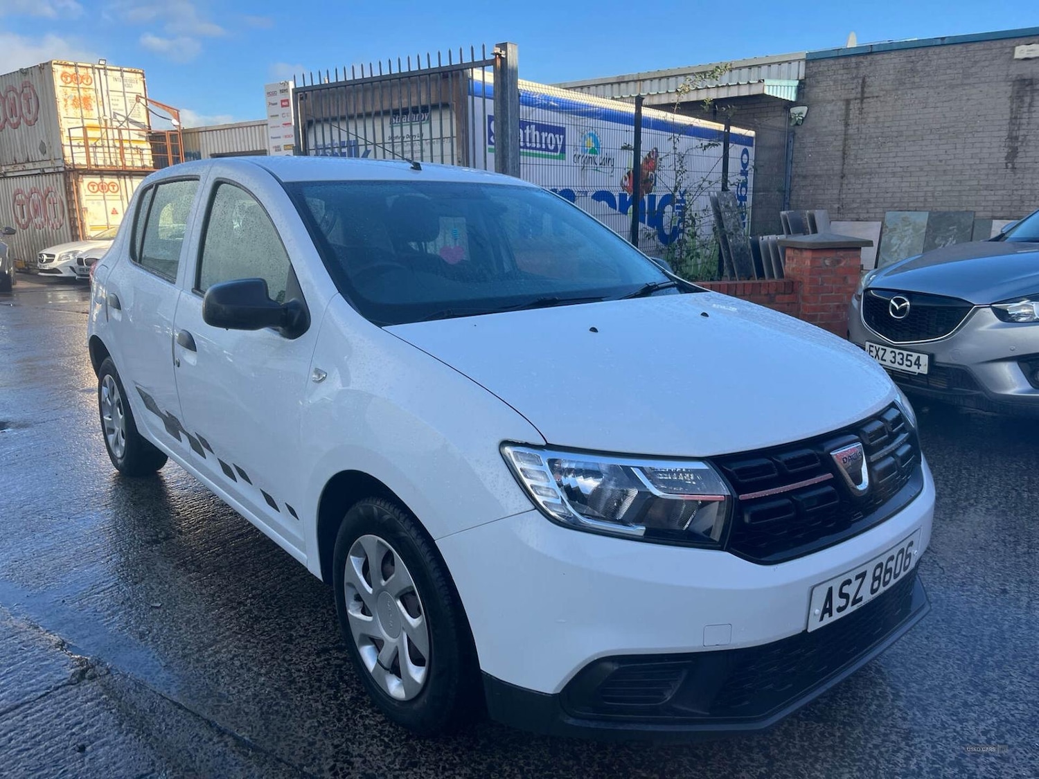 Used Dacia Sandero 2017 for sale - 77851845: Photo 4