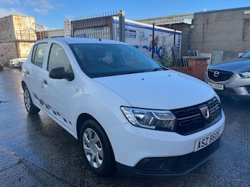 Used Dacia Sandero 2017 for sale - 77851845: Photo