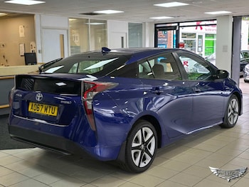 Used Toyota Prius 2018 for sale - 75290411: Photo