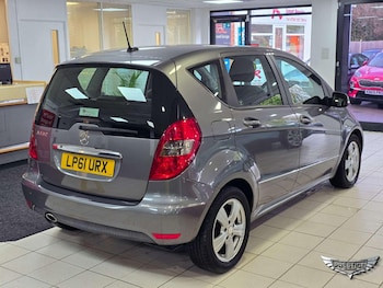 Used Mercedes-Benz A-Class 2012 for sale - 77387065: Photo