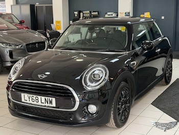 Used MINI Hatch 2019 for sale - 79412505: Photo