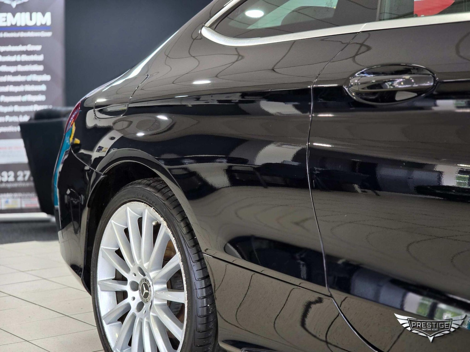 Used Mercedes-Benz C Class 2017 for sale - 76072396: Photo 14