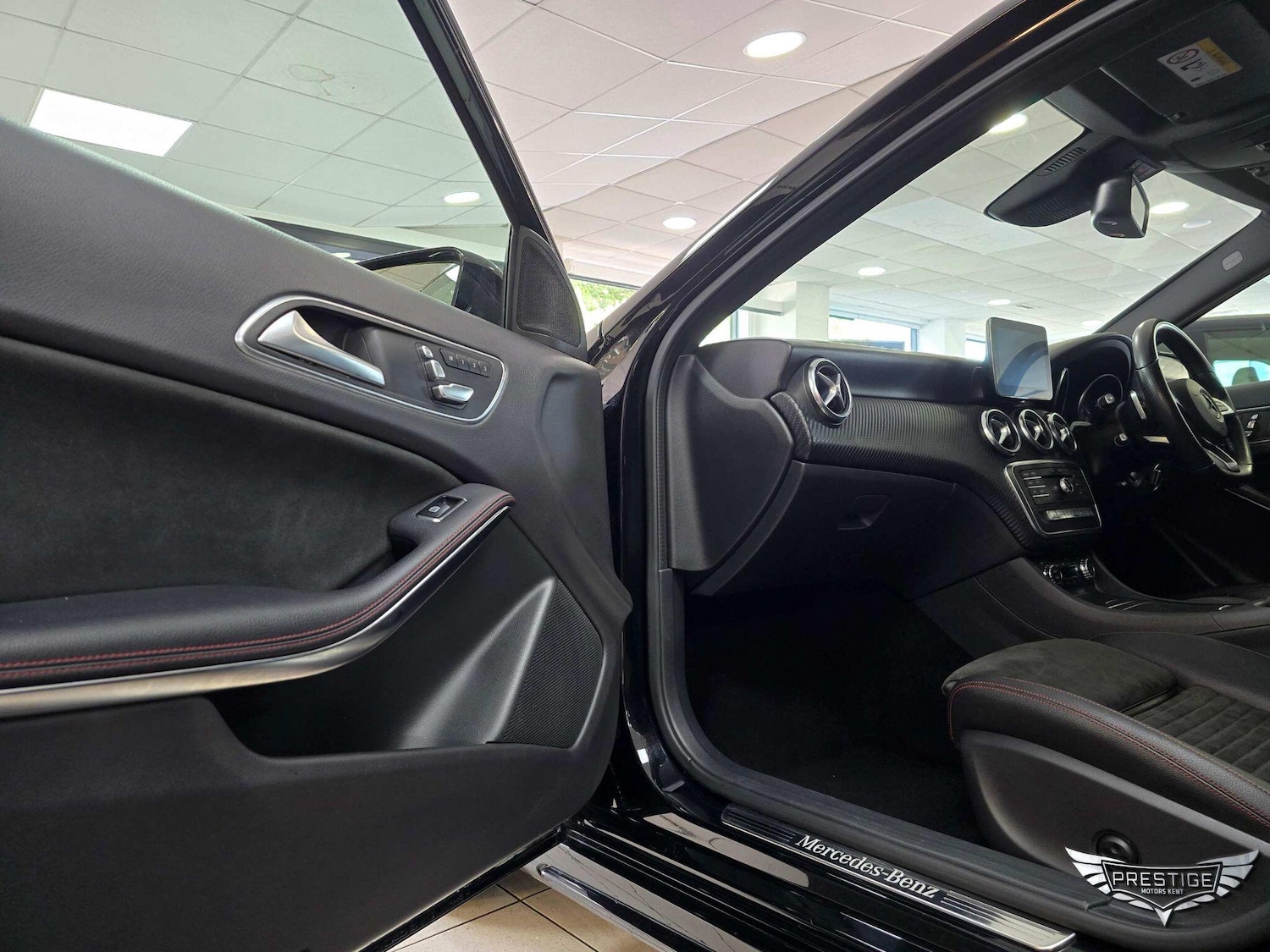 Used Mercedes-Benz A-Class 2018 for sale - 75866740: Photo 51