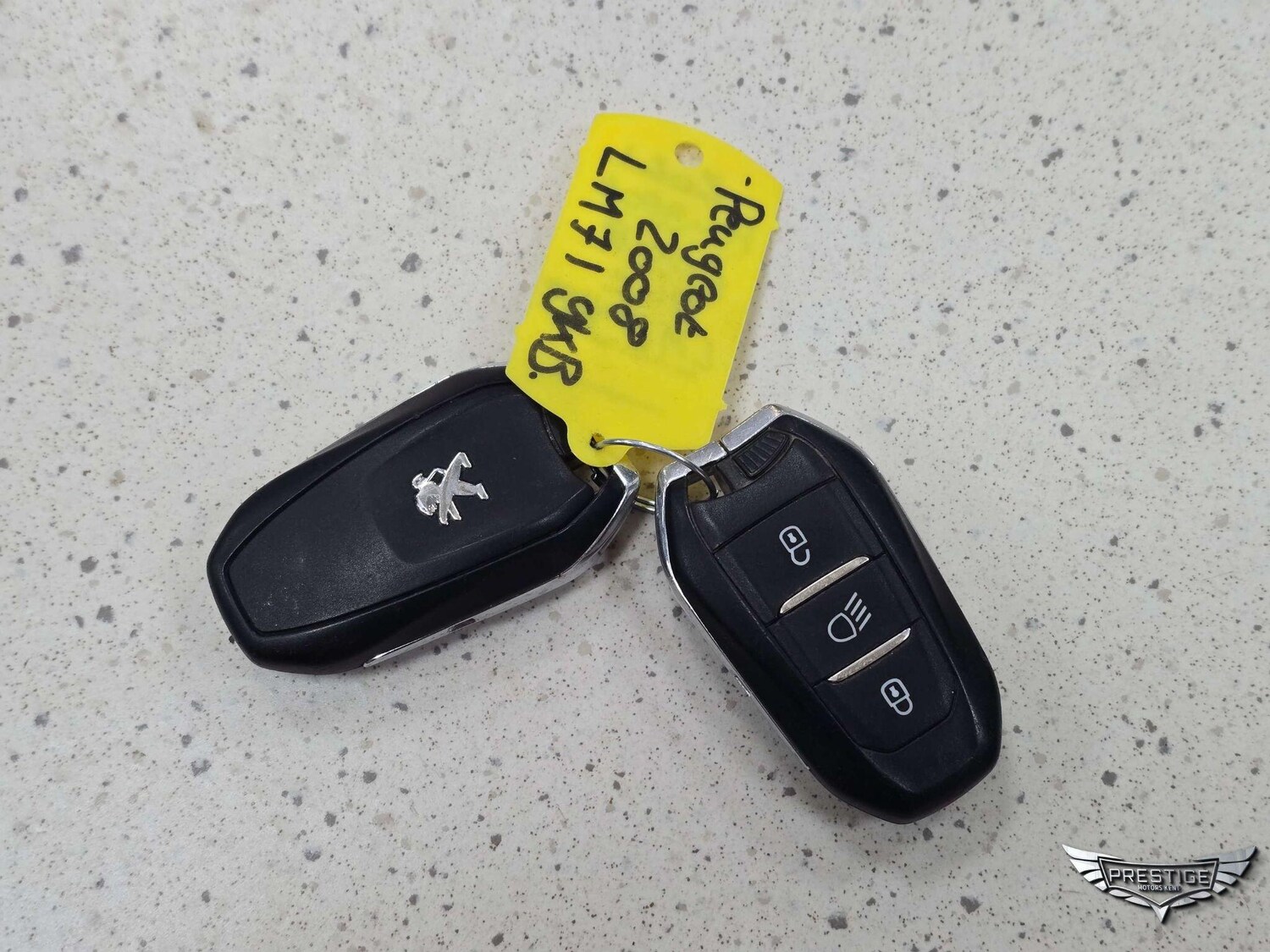 Used Peugeot E-2008 2021 for sale - 77439719: Photo 100