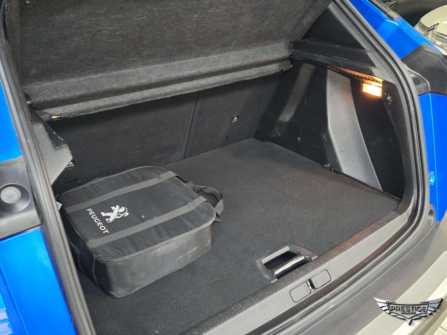 Used Peugeot E-2008 2021 for sale - 77439719: Photo 93