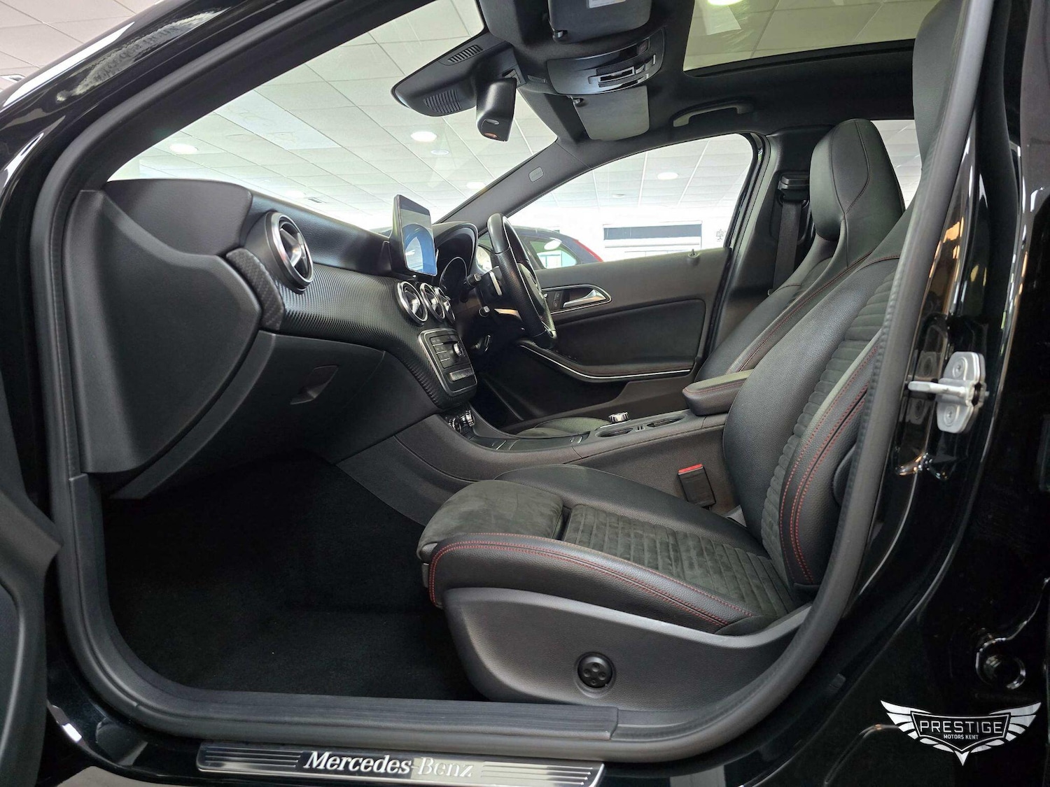 Used Mercedes-Benz A-Class 2018 for sale - 76988984: Photo 77