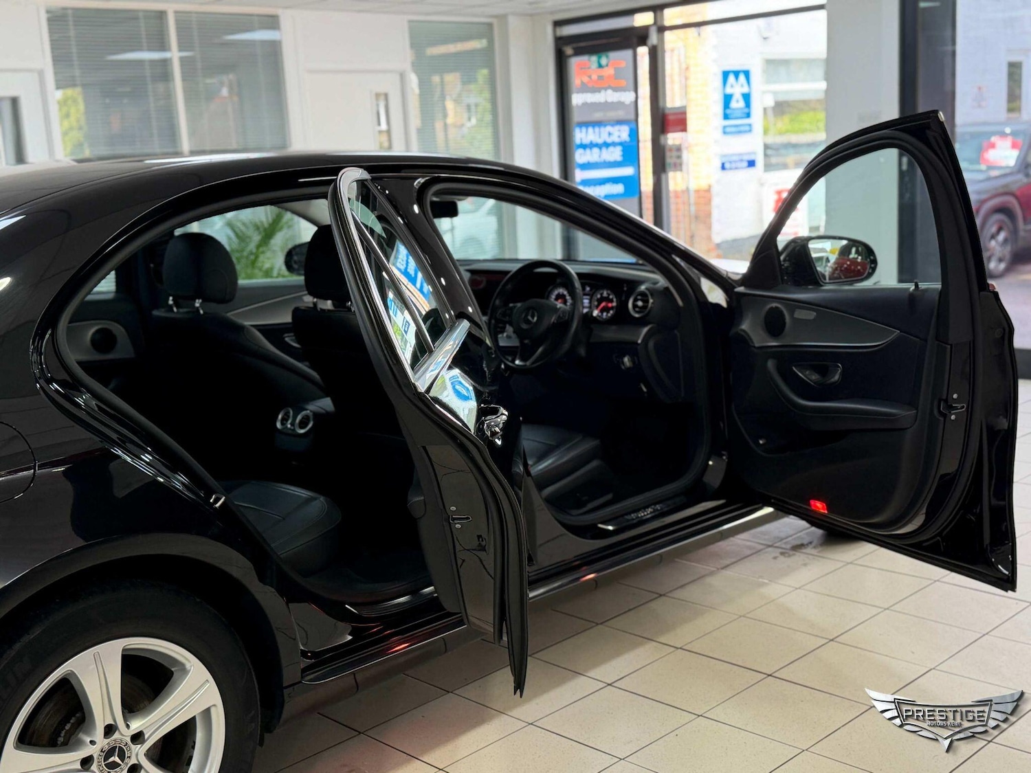 Used Mercedes-Benz E Class 2017 for sale - 77709494: Photo 44