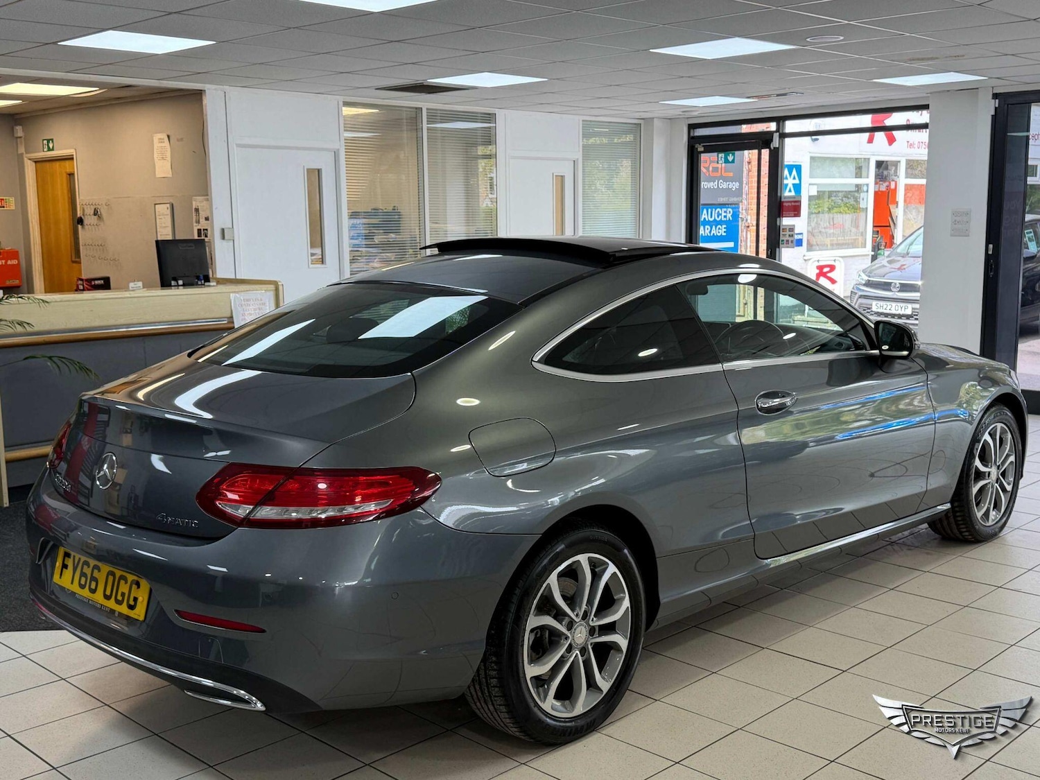 Used Mercedes-Benz C Class for sale - 78214975: Photo 4