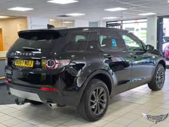 Used Land Rover Discovery Sport 2018 for sale - 74618166: Photo