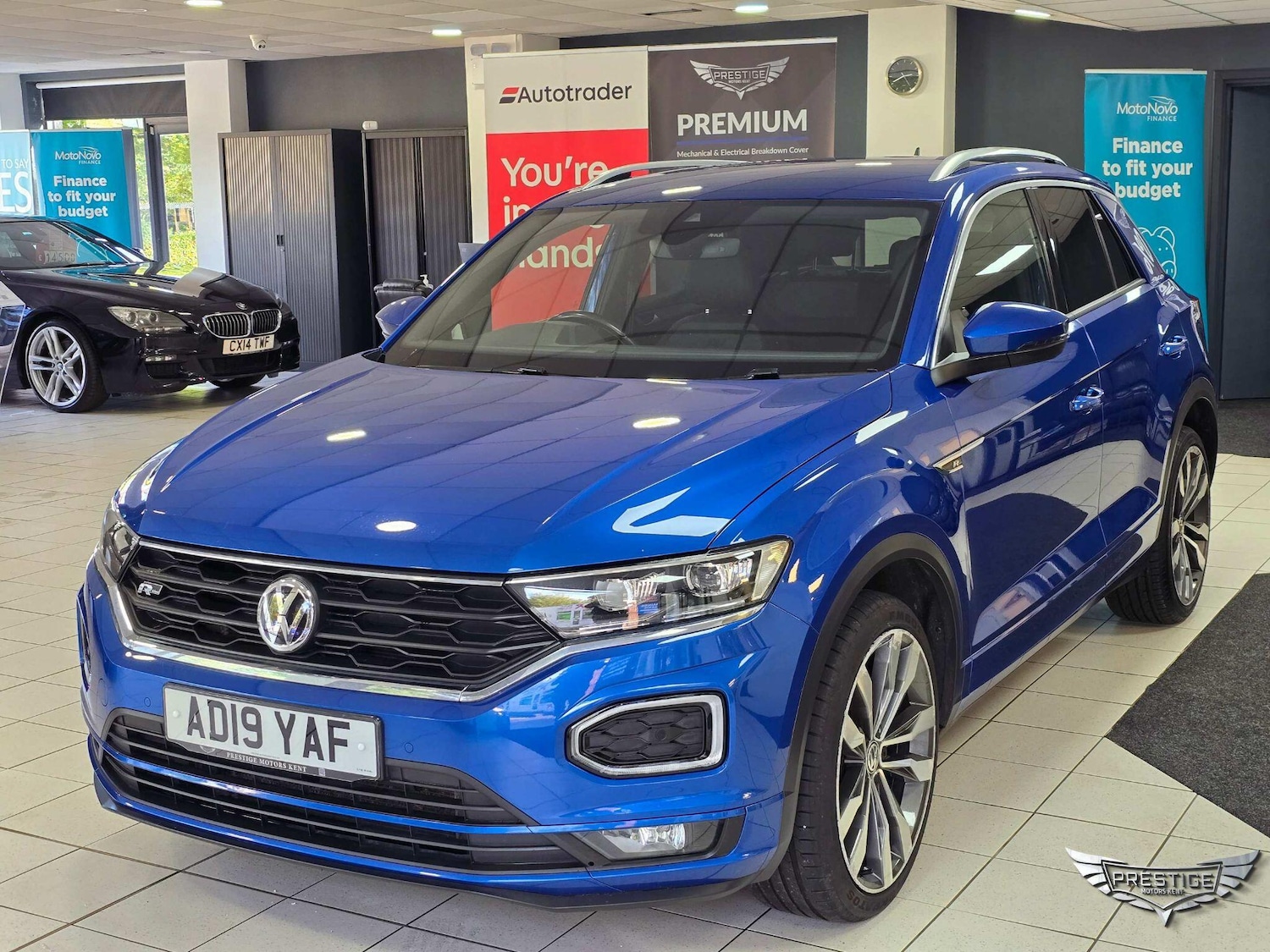Used Volkswagen T-Roc 2019 for sale - 77039708: Photo 2