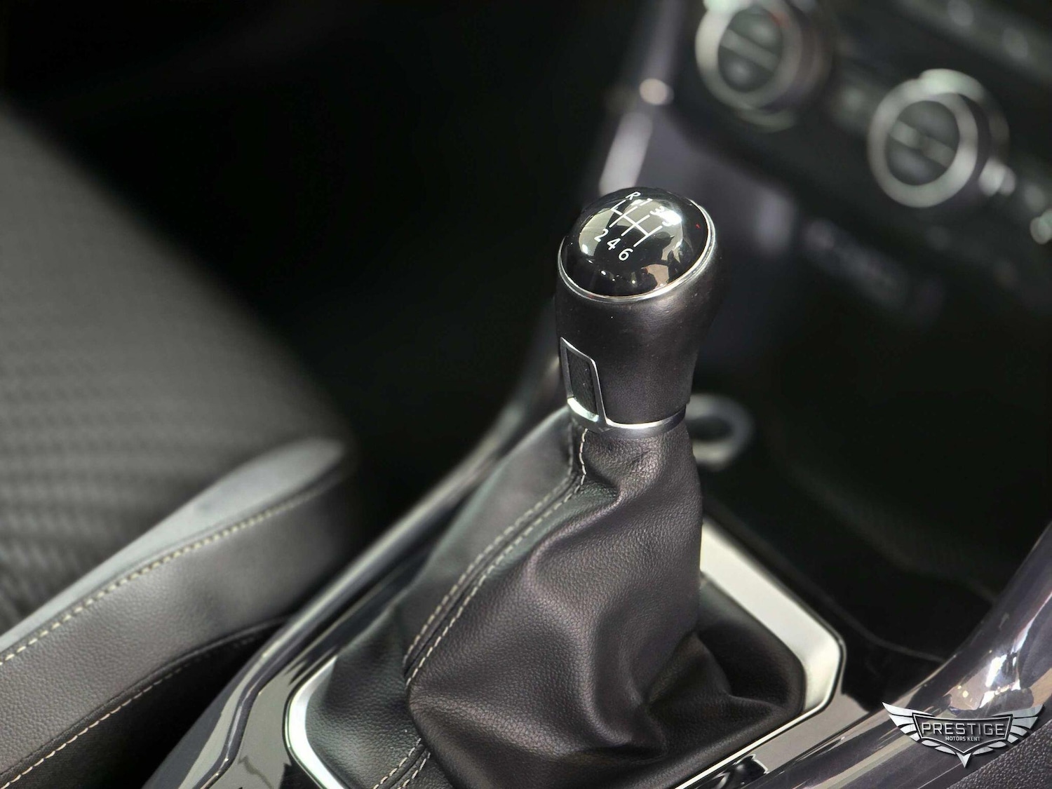 Used Volkswagen T-Roc 2019 for sale - 77039708: Photo 23