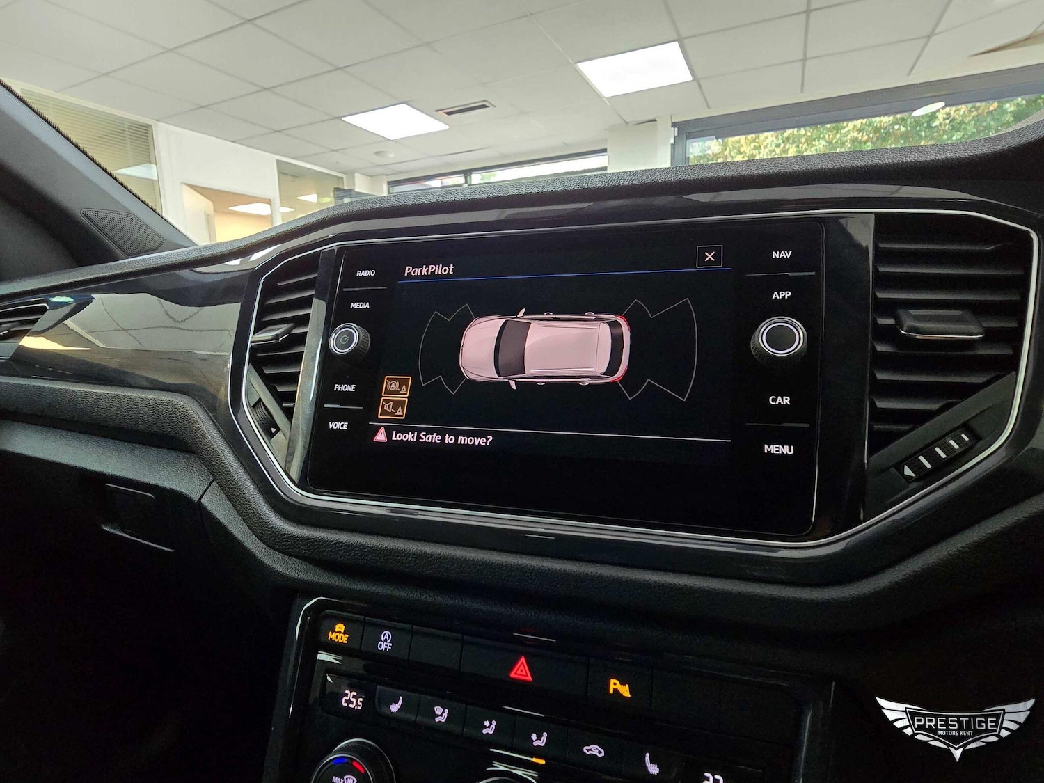 Used Volkswagen T-Roc 2019 for sale - 77039708: Photo 30